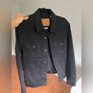 Never used 2021 Levi’s black jean jacket